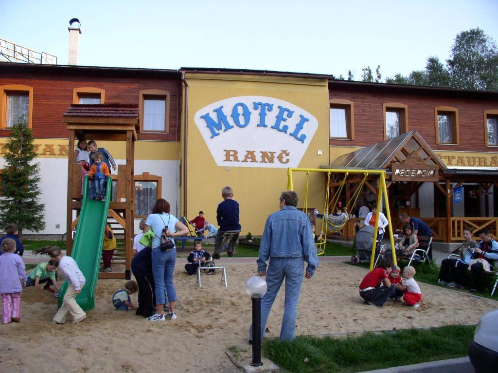 Motel Ranc Ruzomberok Exterior photo